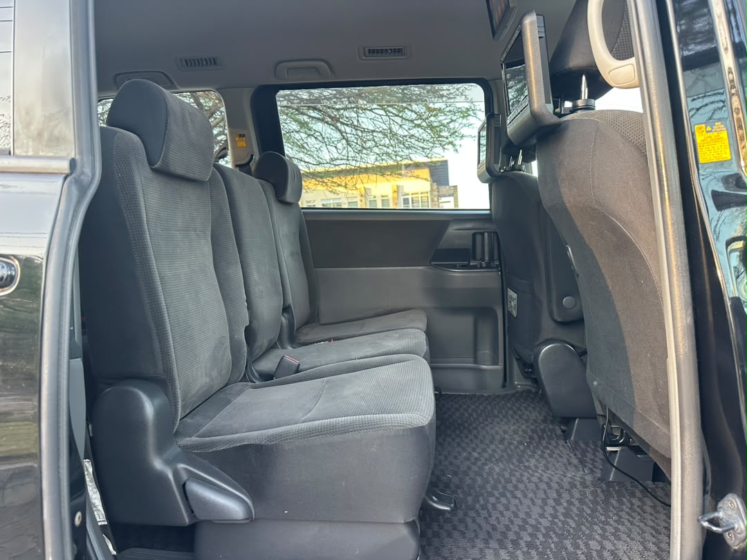 TOYOTA NOAH NEW MODEL X thumbnail 7